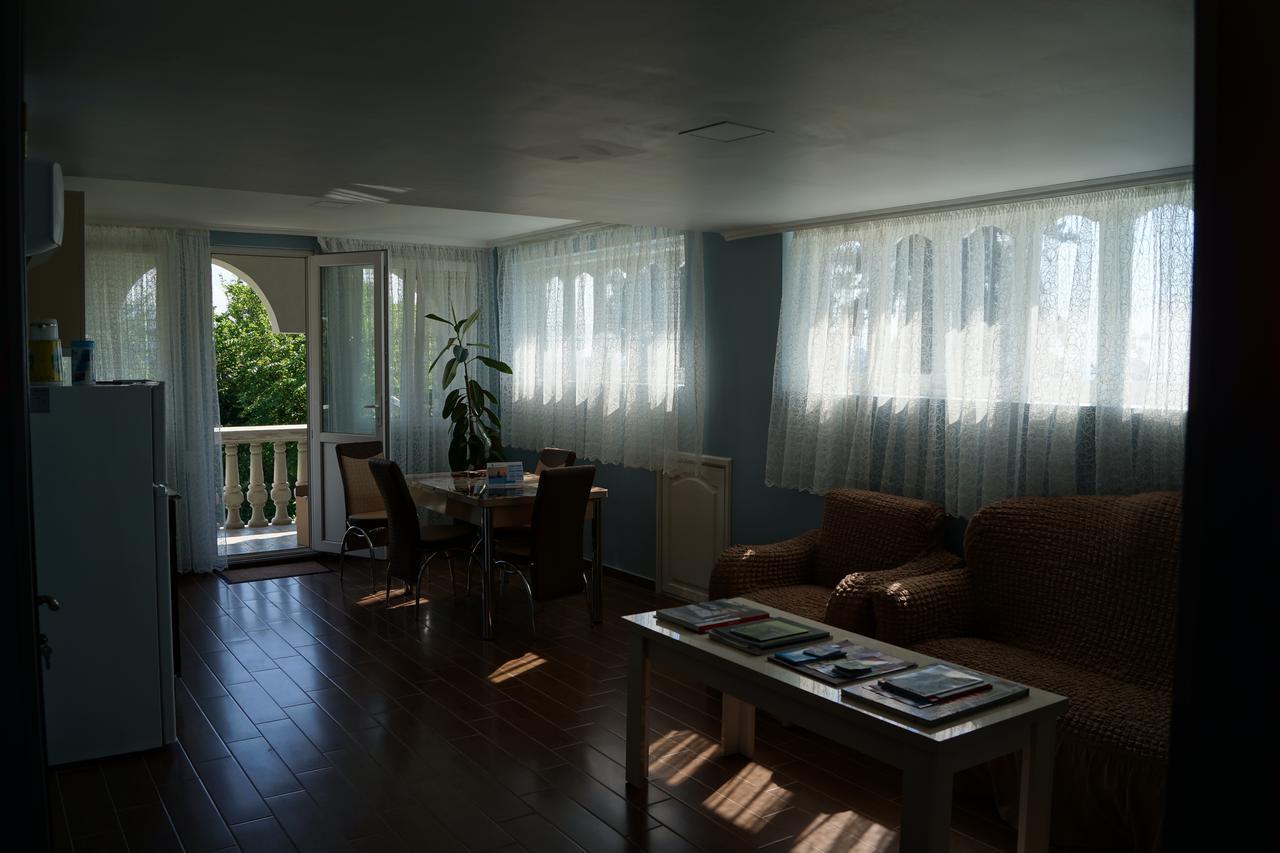 Anamaria Hotell Batumi Exteriör bild